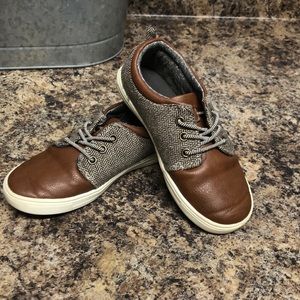 Little boy’s shoes